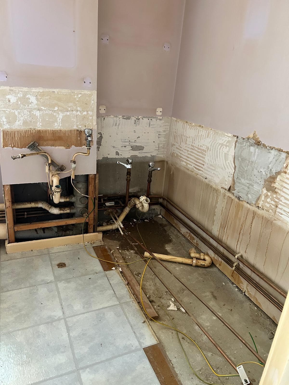 Horsham 1‑Bed Apartment Refurbishment before renovation